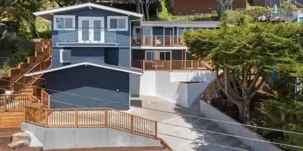 355 Beaumont Boulevard