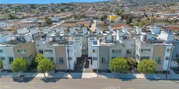 1823 S Mesa