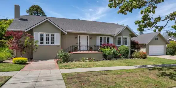 1810 Hillside Drive