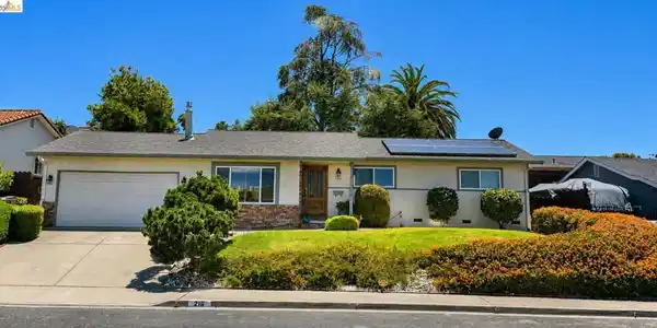 216 Boulder Dr