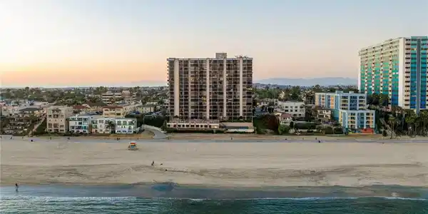 1750 E Ocean Boulevard