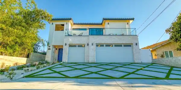 10322 Avenida Cinco De Mayo