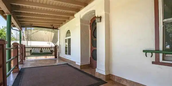 Image 4
