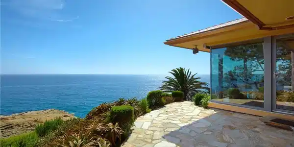 111 S La Senda Drive
