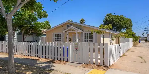 620 E 4th Street
