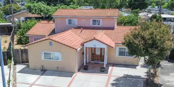 1483 Mercury Court