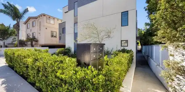 615 Aviation Way