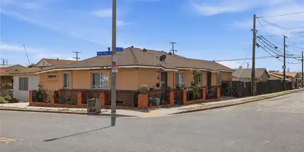 932 E 23rd Street
