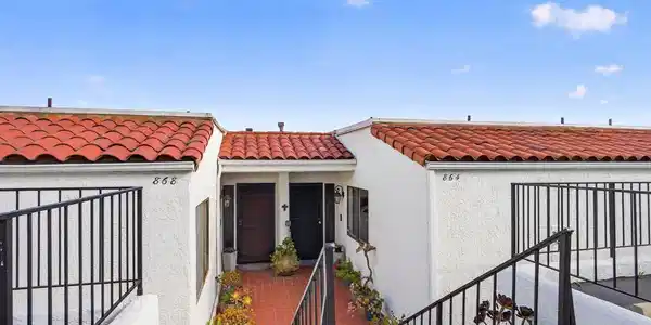 864 Vallecito Drive