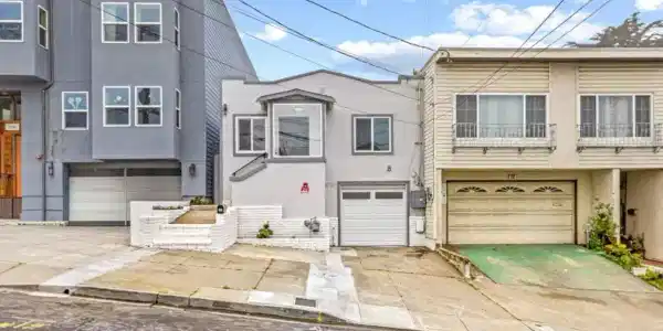 390 Guttenberg Street