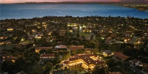2228 Via Cerritos