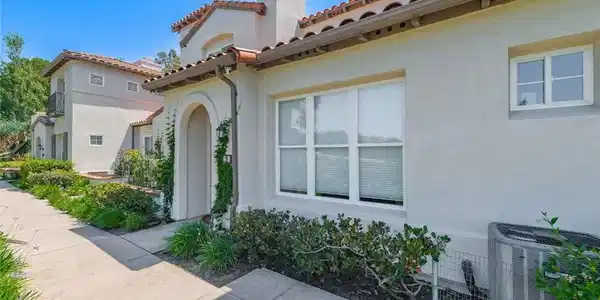 5 Sorrento Court