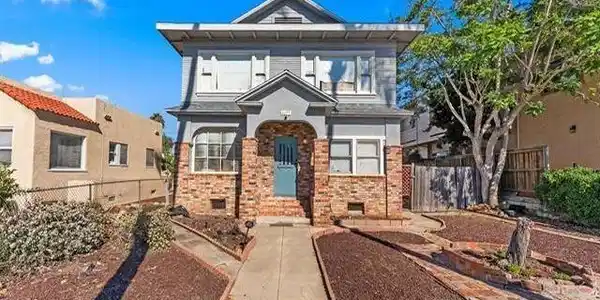 4655 Campus Ave