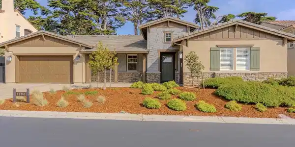 1790 Links Drive