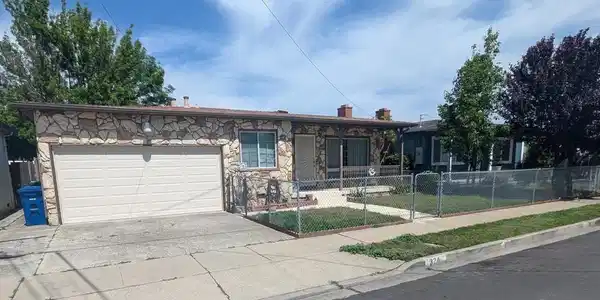 324 Berry Ave