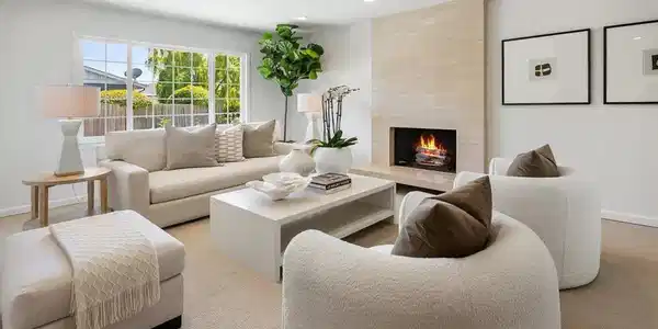 951 Laguna Circle