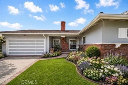 7562 Alhambra