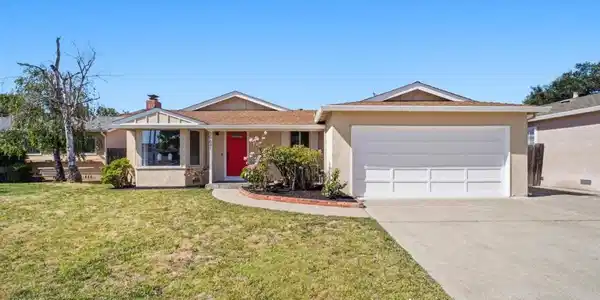 39641 Whitecap Way
