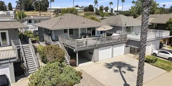 2558 Seahorse Avenue