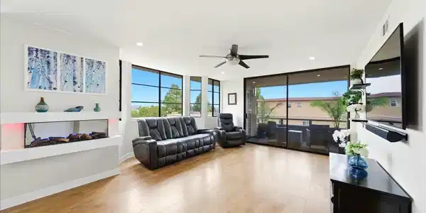 3130 Avenida De Portugal