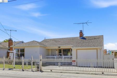 16311 Ria Dr