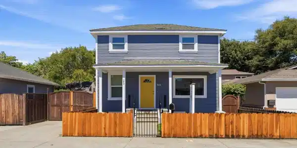 522 Carlos Avenue