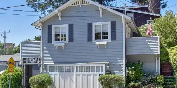 429 Capitola Avenue