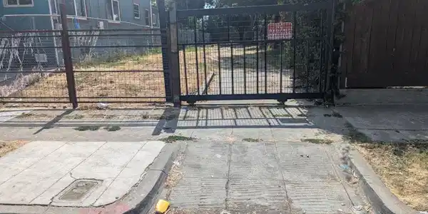 9425 Sunnyside Street