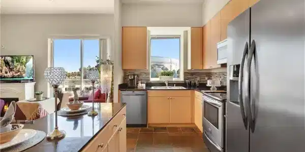 388 E Ocean Boulevard