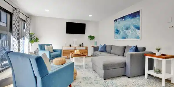 1251 Parker Pl.