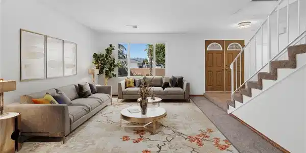 1568 Woodbury