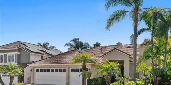 24652 Royale Ridge