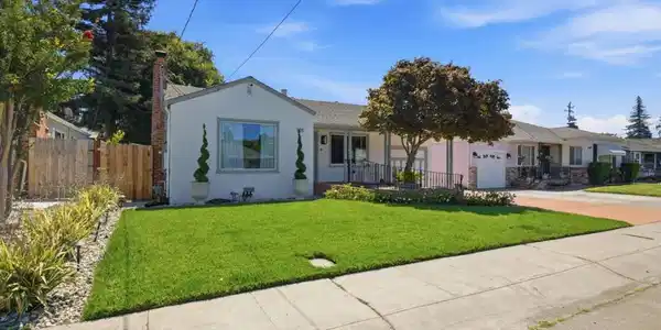 21968 Orange Avenue