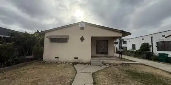 2148 Myrtle
