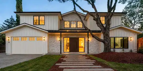 15 San Juan Avenue
