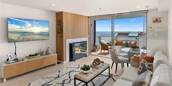 615 Esplanade