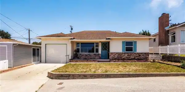490 Fresno