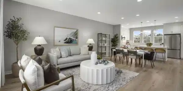 2586 Delphinium Lane