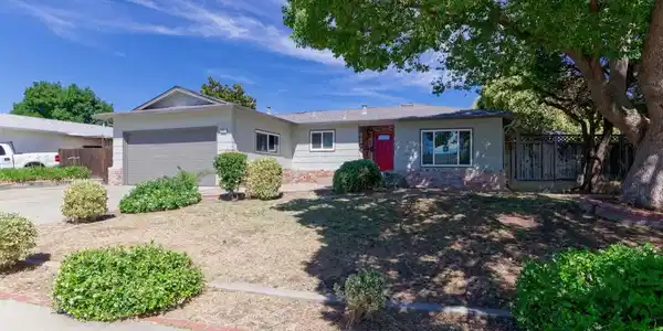 1371 Springhill Dr