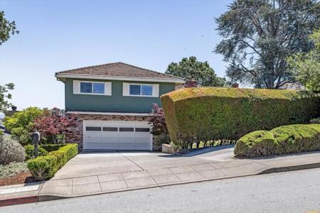 117 Club Drive