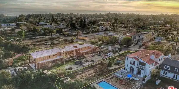 1028 Chautauqua Boulevard