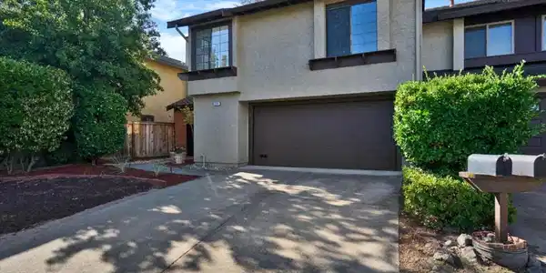 2334 Sweetwater Drive