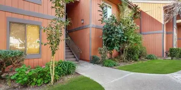 38623 Cherry Lane