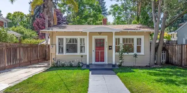 622 Palo Alto Avenue