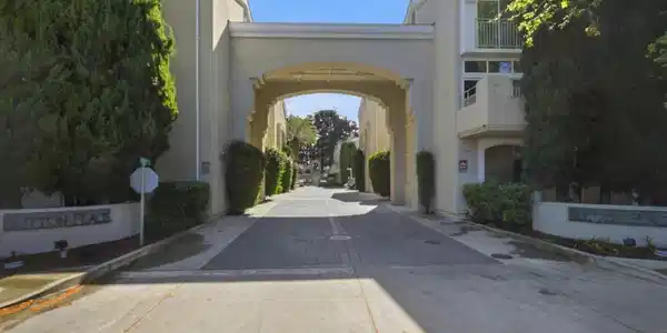 334 Dunsmuir Terrace
