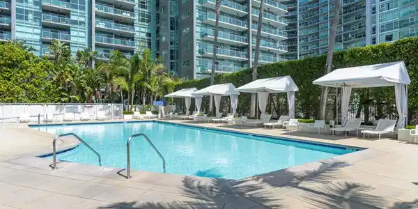 13700 Marina Pointe Drive