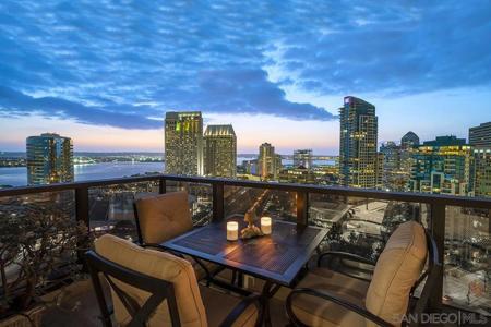 100 Harbor Dr