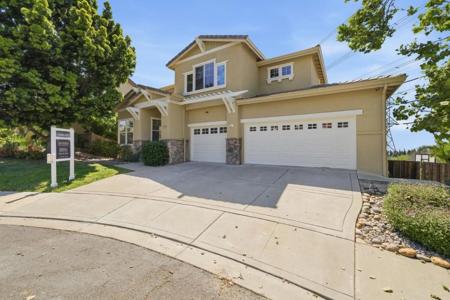 44061 Linda Vista Road