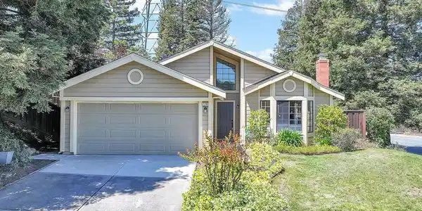2200 Forsythia Way