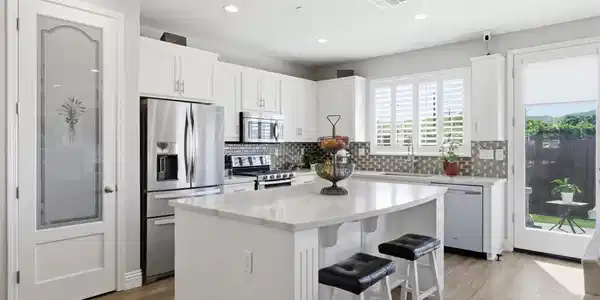 72 Greystone Pl